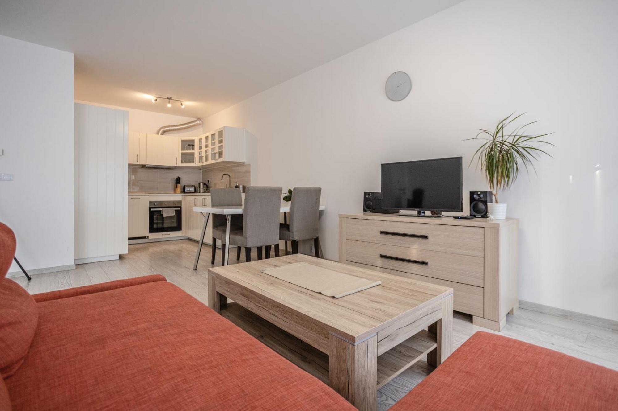 Spacious Terrace Apartment With Free Private Parking 布拉格 外观 照片