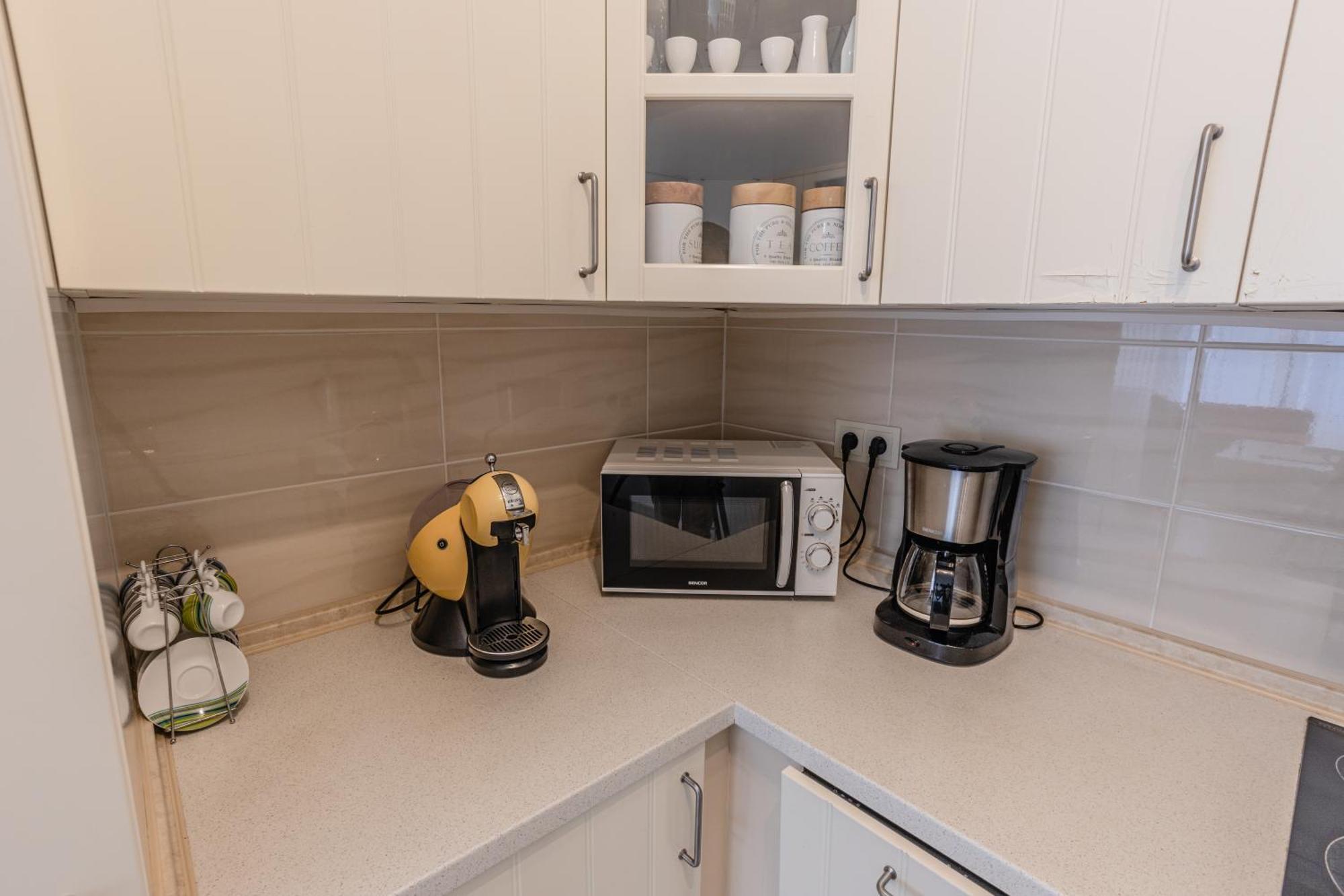 Spacious Terrace Apartment With Free Private Parking 布拉格 外观 照片